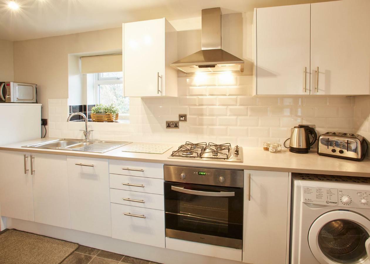Host & Stay - Cosy Cottage Emley Экстерьер фото